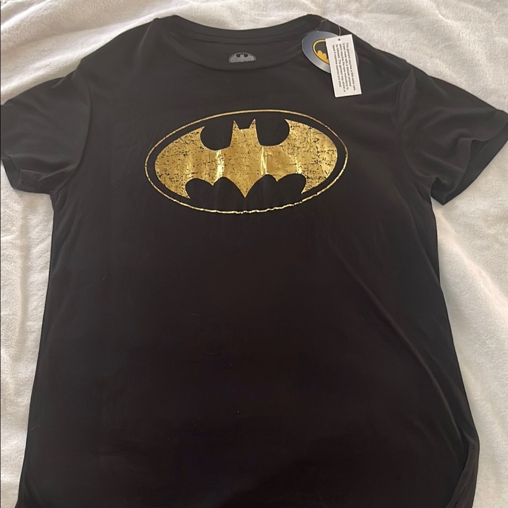 Batman  T-Shirt with Gold Batman Logo women’s large NWT